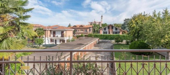 4 rooms Apartment in Alessandria, Italy No. 90671 4