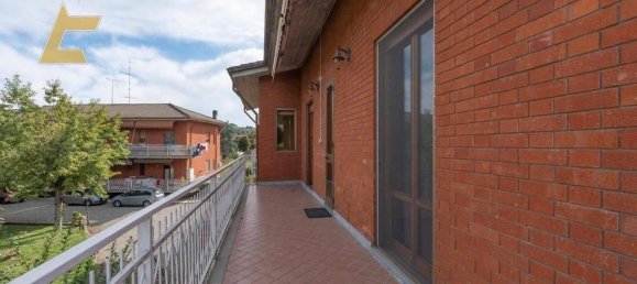 4 rooms Apartment in Alessandria, Italy No. 90671 6