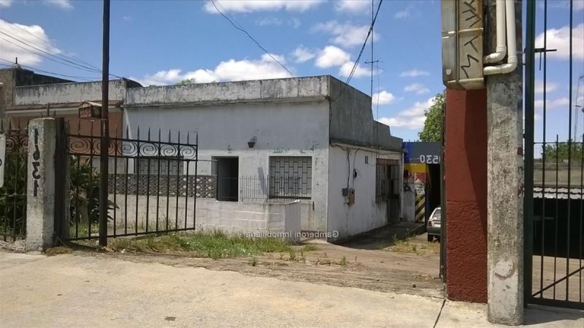 2 bedrooms House in Montevideo, Uruguay No. 3648