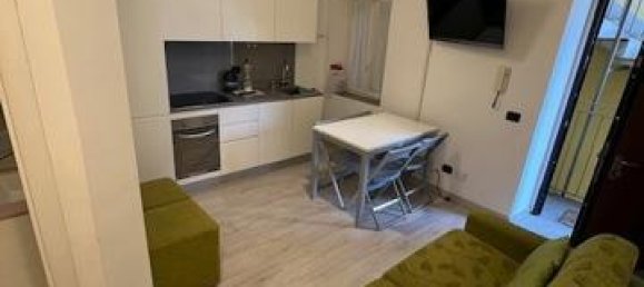 2 rooms Apartment in Milan, Italy No. 246838 2