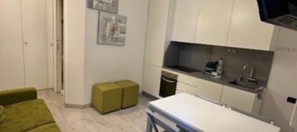 2 rooms Apartment in Milan, Italy No. 246838 3