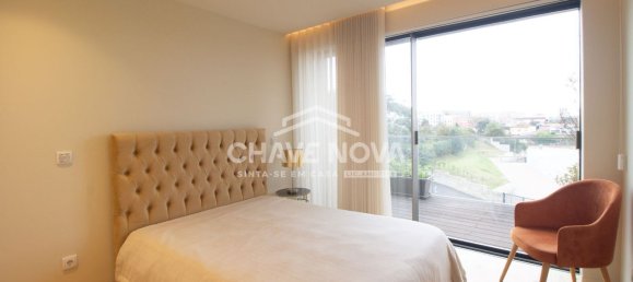 4 bedrooms Penthouse in Vila Nova de Gaia, Portugal No. 12406 12