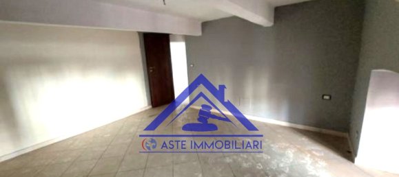 3 bedrooms Apartment in Naples, Italy No. 340021 8