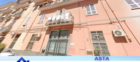 3 bedrooms Apartment in Naples, Italy No. 340021 11