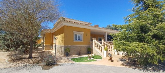 Casa de 5 dormitorios en Pinoso, Spain No. 152194 4