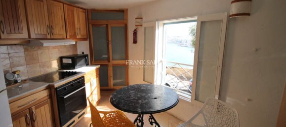 1 bedroom Maisonette in Valletta, Malta No. 9694 9