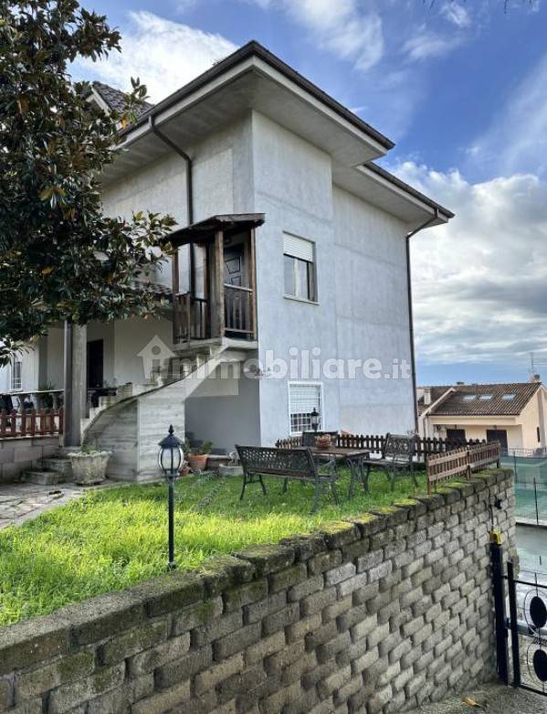 Studio in Albano Laziale, Italy No. 290271