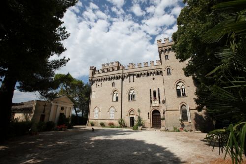 8 chambres Châteaux à Jesi, Italy No. 379248