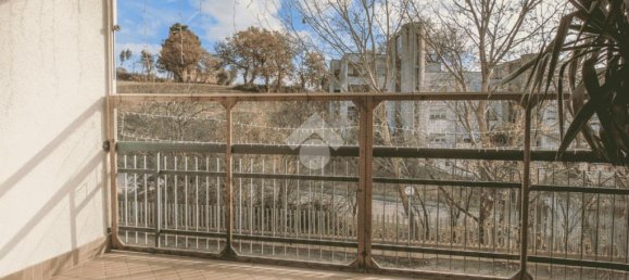 Apartamento de 3 dormitorios en Chieti, Italy No. 150767 2