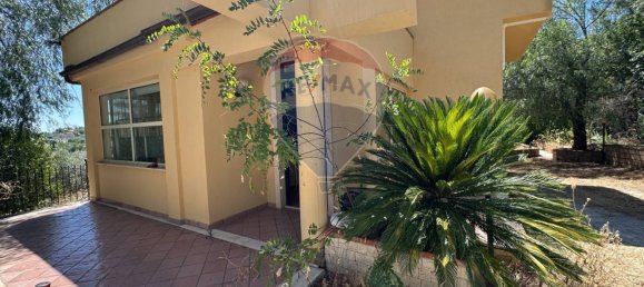 7 Schlafzimmer Villa in Caltanissetta, Italy, Nr. 358378 3