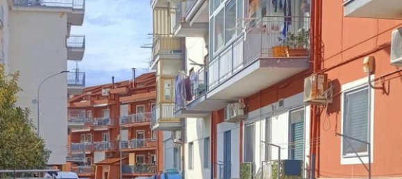 3 Schlafzimmer Wohnung in Pontecagnano Faiano, Italy, Nr. 33052 3