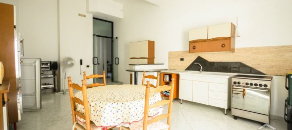 5-salle Appartement à Manfredonia, Italy No. 118419 3