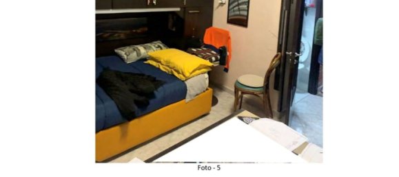 2 rooms Apartment in Naples, Italy No. 12007 2