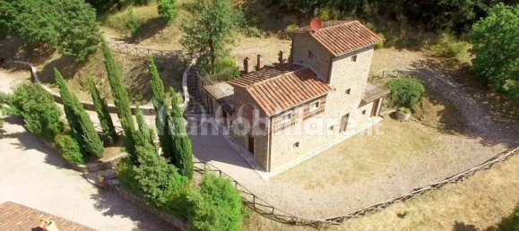 8 bedrooms Villa in Città di Castello, Italy No. 267170 3