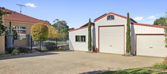 4 chambres Maison à Korumburra, Australia No. 830 4