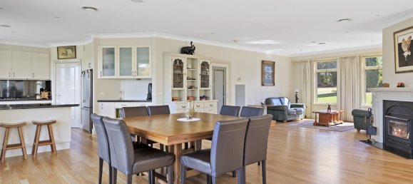 4 chambres Maison à Korumburra, Australia No. 830 10