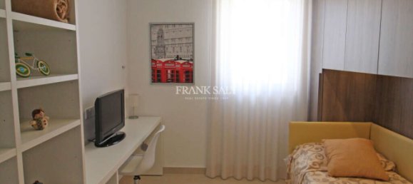 3 bedrooms Penthouse in Swieqi, Malta No. 4252 10