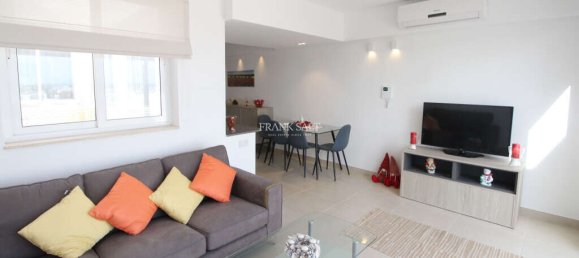 3 bedrooms Penthouse in Swieqi, Malta No. 4252 4