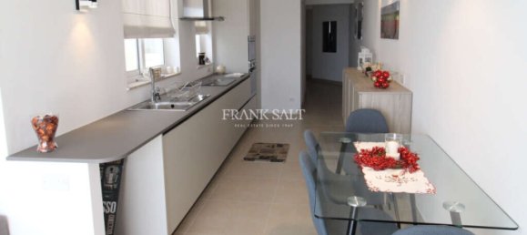 3 bedrooms Penthouse in Swieqi, Malta No. 4252 5