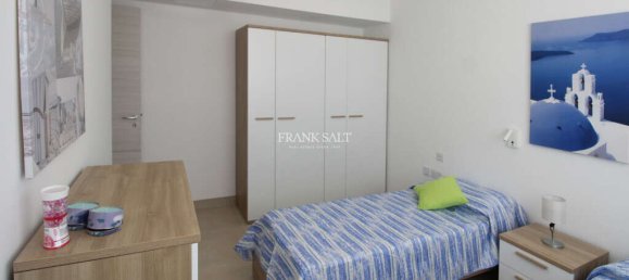 3 bedrooms Penthouse in Swieqi, Malta No. 4252 8