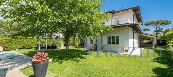5 bedrooms Villa in Forte dei Marmi, Italy No. 264813 8