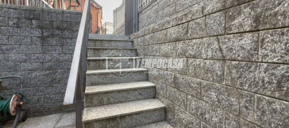 3 bedrooms Villa in Grugliasco, Italy No. 280832 8