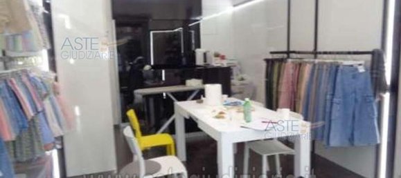 5 rooms Apartment in Rome, Italy No. 290144 12