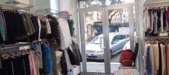 5 rooms Apartment in Rome, Italy No. 290144 5