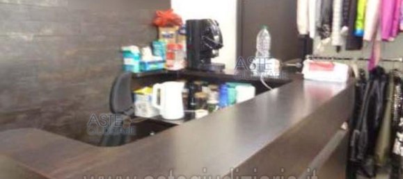 5 rooms Apartment in Rome, Italy No. 290144 7