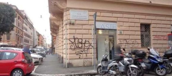 5 rooms Apartment in Rome, Italy No. 290144 32