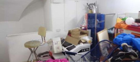 5 rooms Apartment in Rome, Italy No. 290144 9