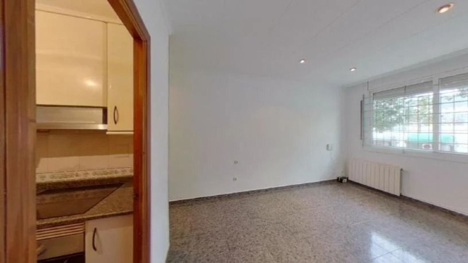 3 bedrooms Apartment in Premia De Mar, Spain No. 256717