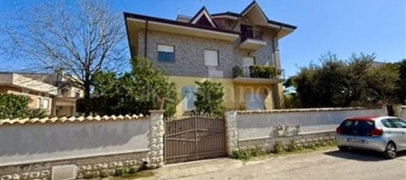 Penthouse de 5 divisões em Nettuno, Italy N.º 141741 3