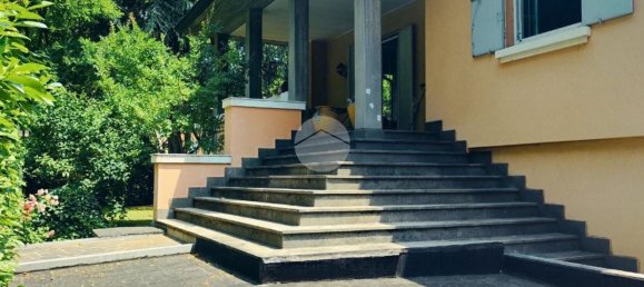 Дом с 5 спальнями в Парма, Италия № 323770 15