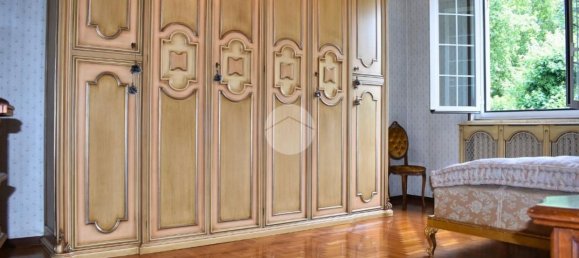 Дом с 5 спальнями в Парма, Италия № 323770 12