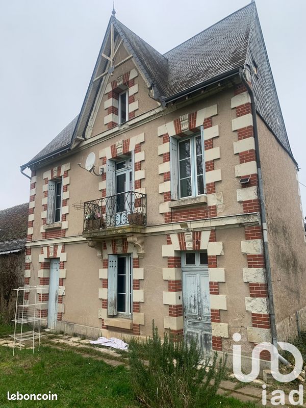 6 bedrooms House in Saint-Cyr-sur-Loire, France No. 75636