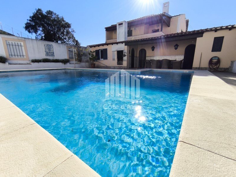 3 bedrooms House in Sesimbra, Portugal No. 116793