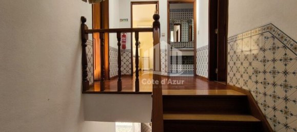 3 bedrooms House in Sesimbra, Portugal No. 116793 10