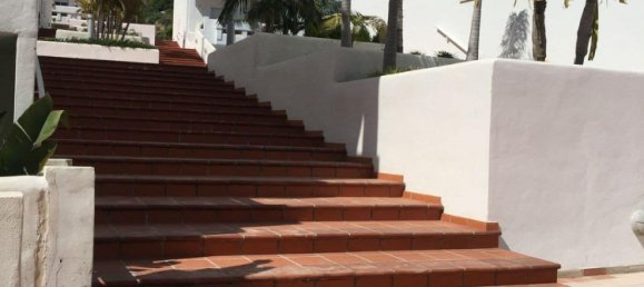 Dúplex de 4 dormitorios en Estepona, Spain No. 55628 3