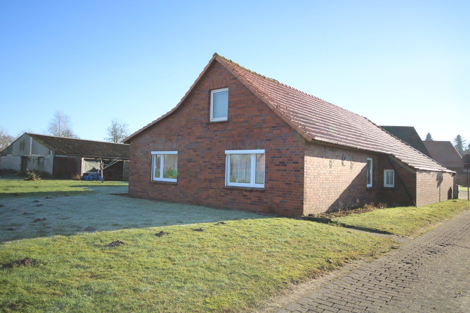 3-salle Maison à Leer, Germany No. 153495