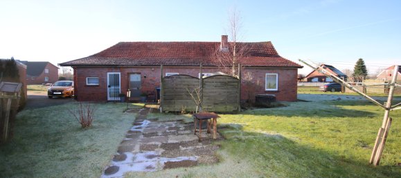 Дом с 3 комнатами в Leer, Германия № 153495 3