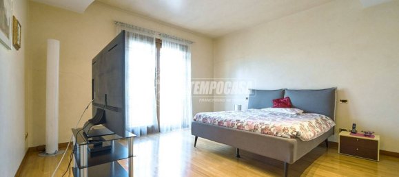 4 Schlafzimmer Villa in Persico Dosimo, Italy, Nr. 16774 32