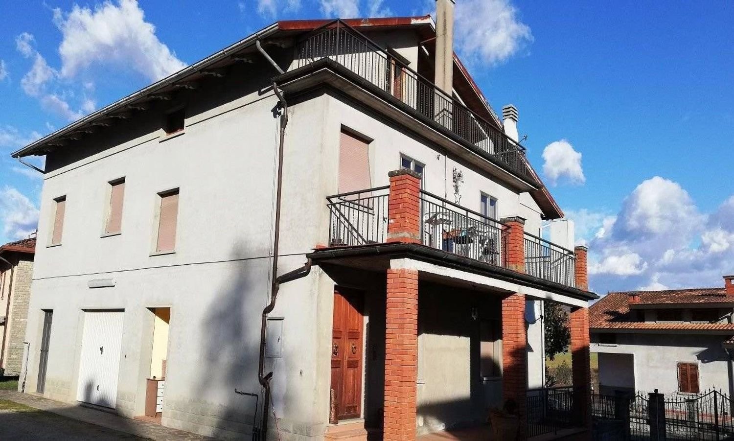 5 rooms Apartment in Bibbiena, Italy No. 255232