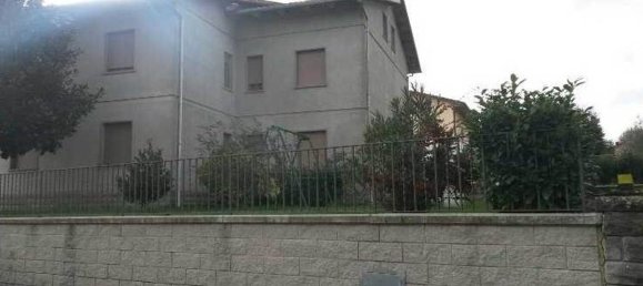 5 rooms Apartment in Bibbiena, Italy No. 255232 3