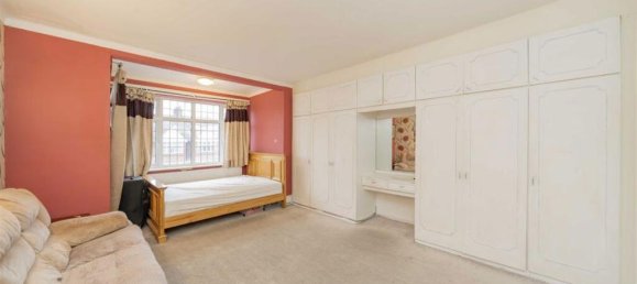 6 غرف نوم منزل في Cricklewood, United Kingdom رقم 5700 8