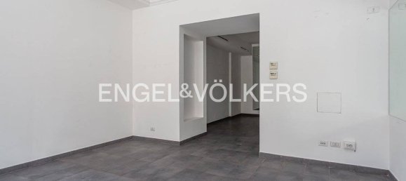 3 rooms Commercial property in Rome, Italy No. 284876 9