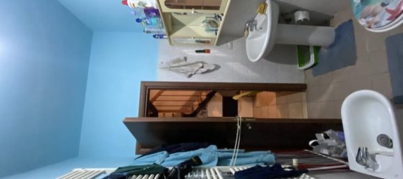 5-salle Appartement à Aprilia, Italy No. 97791 6