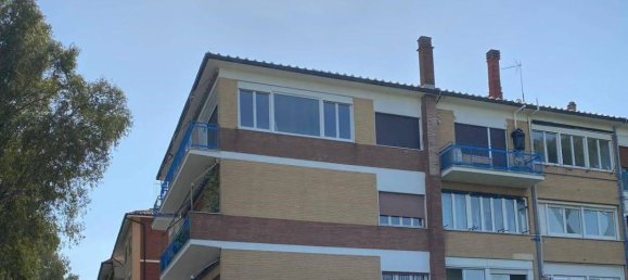 6 rooms Apartment in Rome, Italy No. 40455 3