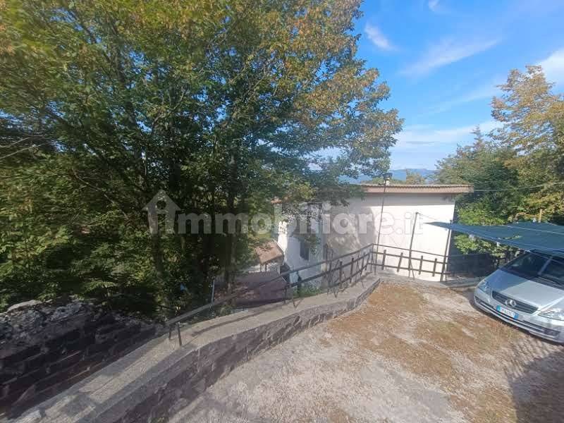 4 chambres Villa à Serrone, Italy No. 285406