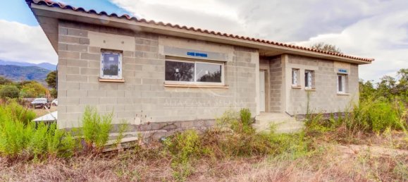 3 bedrooms House in Prunelli-di-Fiumorbo, France No. 68871 8